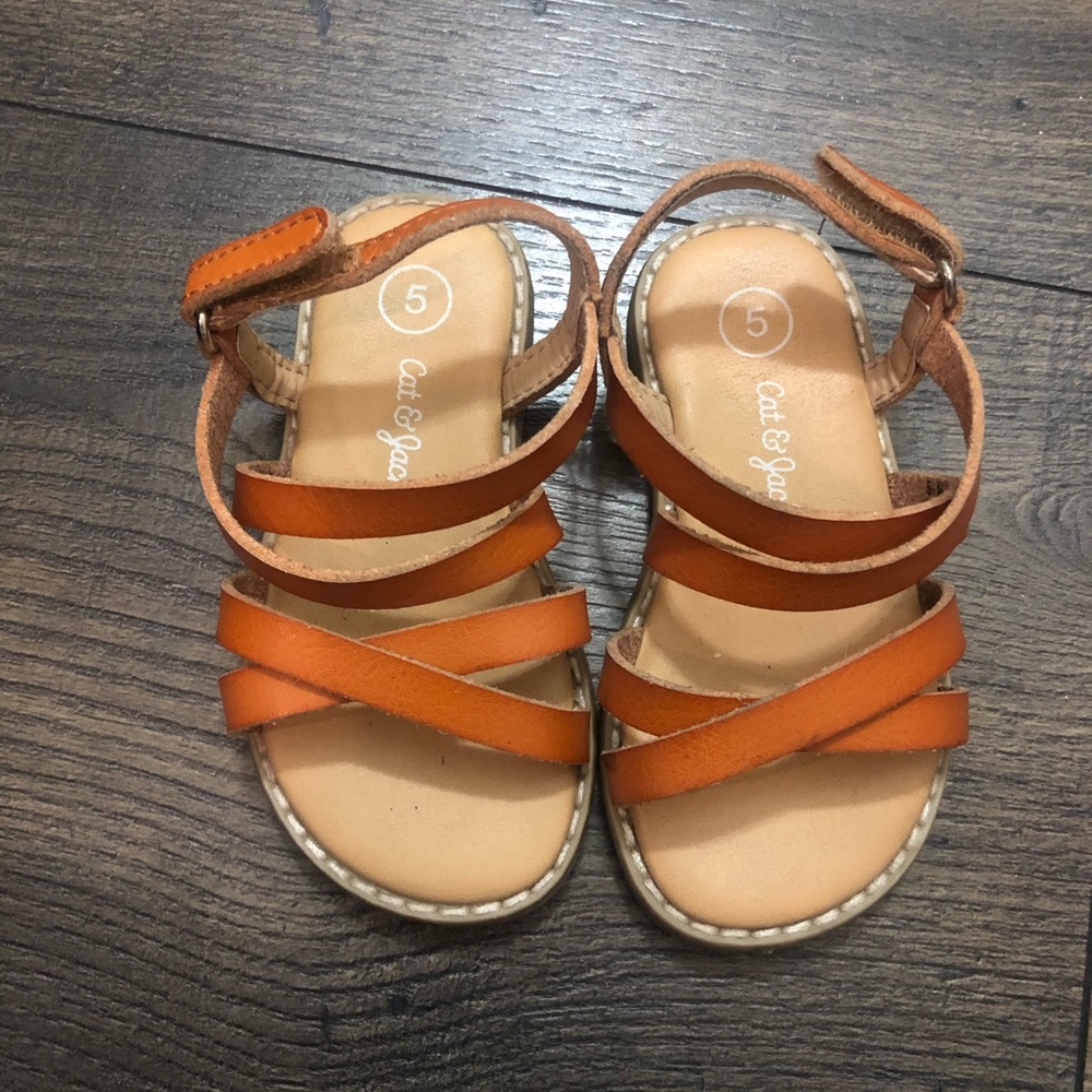 Toddler girls sandals! Size 5, LIKE NEW!
